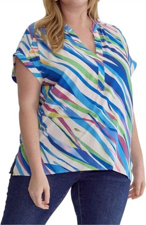 Entro Tiger Print V-Neck Top - Plus In Blue Multi