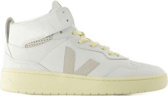 Veja Mens V-95 Sneakers White Calfskin