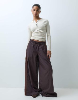 adidas Originals pantaloni della tuta Firebird intrecciati in marrone tono su tono