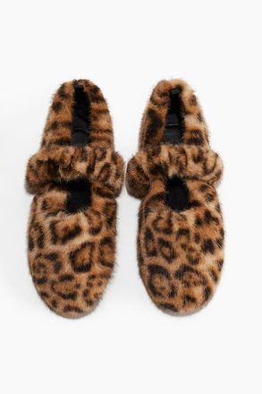 H&M Fluffy Slippers in Beige/leopard Print at Nordstrom, Size 11