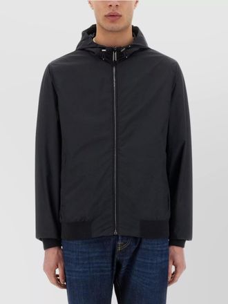 パーカー・フーディ MOORER FW21 HOODED JACKET (ALIBRANDO_STPU0498) 全天候型の「ACQUA」シリーズから提案するのは、ライトダウンの
