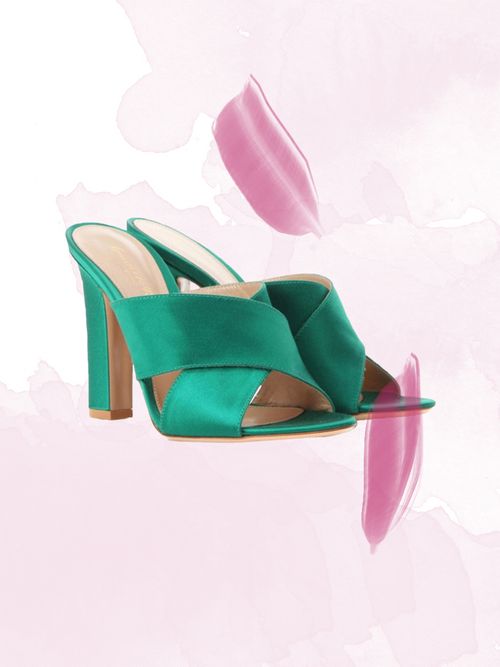 Sandali verdi e smalto fucsia