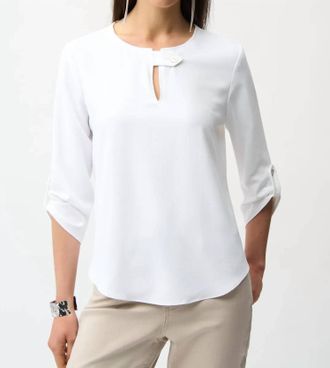 Joseph Ribkoff Keyhole Neck 3/4 Sleeves Boxy Top In Vanilla