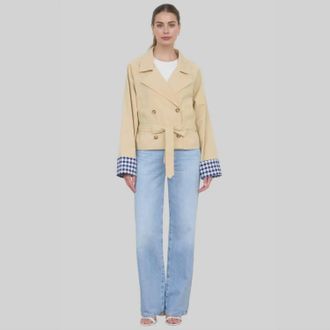 ZOE AND CLAIRE Gingham Cuff Short Trench Coat In Beige