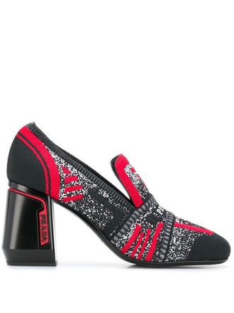 Prada Pumps con logo - Nero
