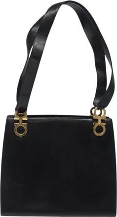 Ferragamo Gancini Black Leather Shoulder Bag (Pre-Owned)