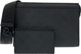 Louis Vuitton Black Monogram Leather Pouch Shoulder Bag (Pre-Owned)