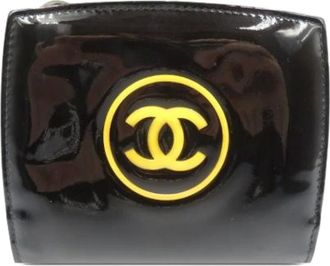 Chanel Pre-owned Wallets, female, Black, Size: ONE SIZE Pre-owned Patent Leather Bifold Wallet