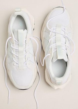 New Balance Tektrel Sneakers