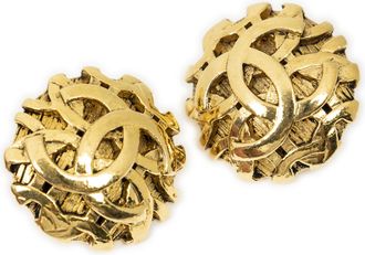 Chanel CC Round Clip On Earrings Oorbellen