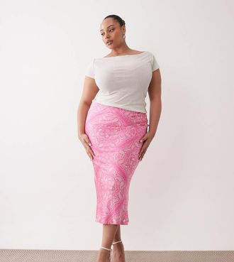 Never Fully Dressed Plus Never Fully Dressed Curve - Dorris - Gonna lunga in raso rosa con stampa cachemire in coordinato