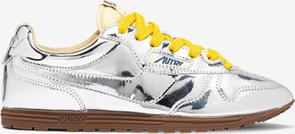 Autry Niedrige Sneakers aus Leder in Spiegeloptik Windspin Low