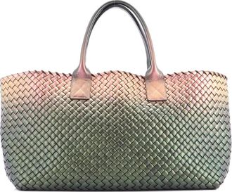 Bottega Veneta Cabat Intrecciato medium shopper van nappa leer - Groen