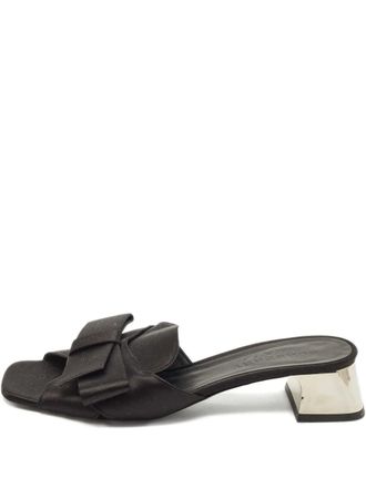 Burberry bow-detail sandals - women - Satin/Calf Leather/Calf Leather - 41 - Black