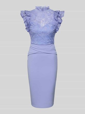 Lipsy Cocktailkleid mit Stehkragen und H&auml;kelspitze in Flieder, Gr&ouml;&szlig;e 34