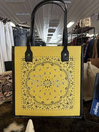 Montana West Bandana Rhinestone Howdy Conceal Carry Tote In Yellow