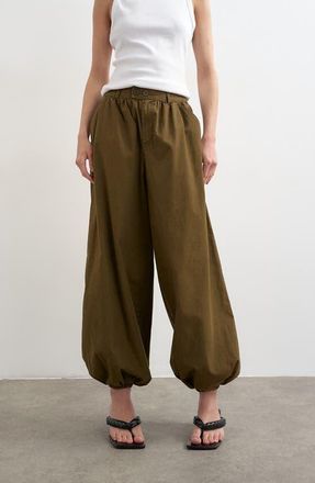 Topshop Ripstop Cotton Balloon Pants in Brown at Nordstrom, Size 12 Us