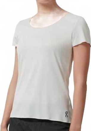 On Womens Performance Top In Ice White