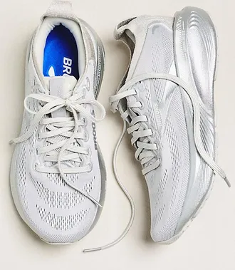 Brooks Adrenaline GTS Sneakers