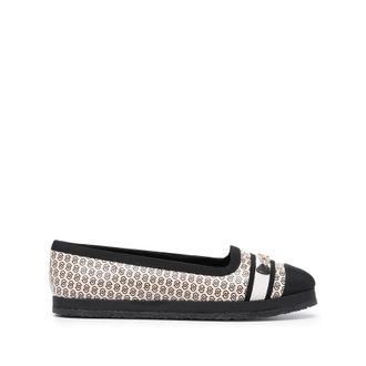 Ferragamo Ladies Black Flats, US Size 5.5