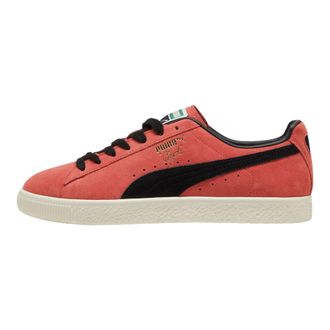Puma Clyde OG Sneaker in Salmon/Frosted Ivory/Black Suede Men