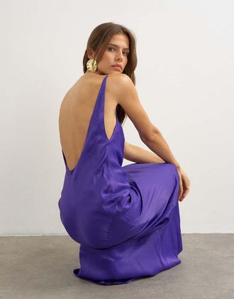 Topshop vestito lungo maxi in raso con scollo allamericana, taglio sbieco e schiena scoperta viola