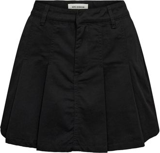 Sofie Schnoor Zwarte Geplooide Rok Lydiasw Snos 424 - Dames - Korte rokken - Zwart - M - Katoen - Rokken