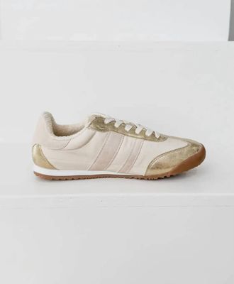 Not Rated Womens Madrid Sneaker In Beige/gold