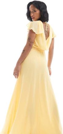 Tfnc Petite Vestito lungo da damigella in chiffon giallo limone con scollo ad anello sul retro e maniche con volant