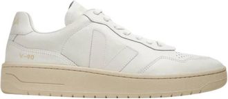 Veja Veja V-90 Organic Leather Sneaker