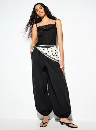 Simons Womens Satiny dotted triangular scarf