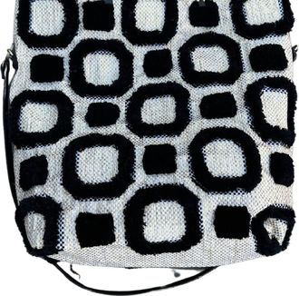 En Shalla Womens Embroidery Crossbody Bag In Black