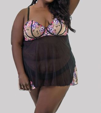 Oh l&agrave; l&agrave; Ch&eacute;ri Nadia Embroidered Babydoll Nightwear - Plus In Hot Cheri