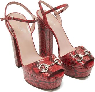 Gucci Sandali con dettaglio morsetto - Rosso