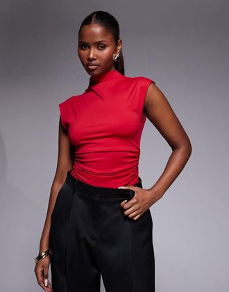 Good American Body modellante impalpabile senza maniche accollato rosso