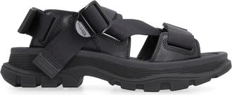 Alexander McQueen Schoenen, Dames, Zwart, 36 EU, Tread Flat Sandalen