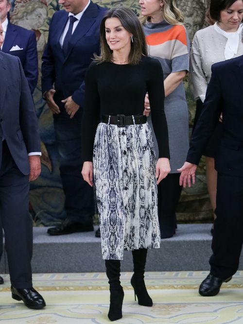 queen letizia outfit