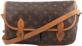 Louis Vuitton Pre-owned Cross Body Bags, female, Brown, Size: ONE SIZE Pre-owned Gibeciere MM