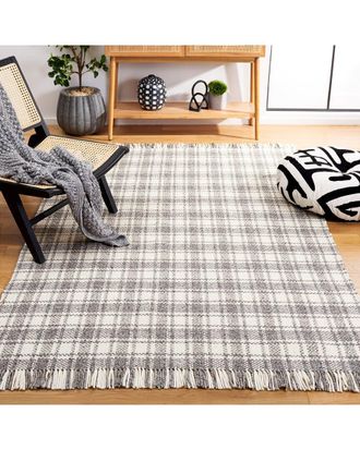 Safavieh Natura Wool Rug