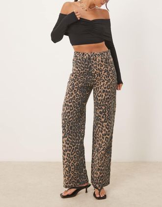 Brave Soul Jeans a fondo ampio marroni con stampa leopardata-Marrone