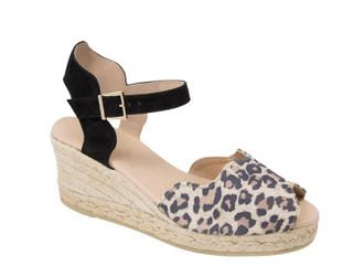 Eric Michael Womens Lupa Scallop Sandal In Leopard