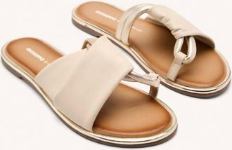 Gioseppo Womens Whately Flat Sandal In Off-White