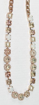 Mariana Womens Cookie Dough Necklace In Pearl