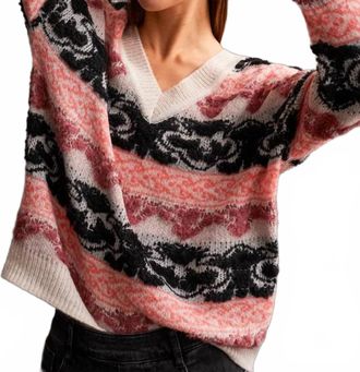 Tribal Looped Yarn V-Neck Sweater In Mav Shadow