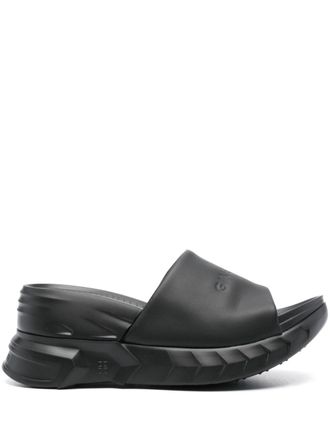 Givenchy Slippers met logo-reli&euml;f - Zwart