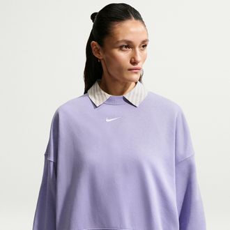 Nike Womens Nike Sportswear Collection Essentials Oversized Fleece Crew Sweatshirt in Purple | DJ7665-533