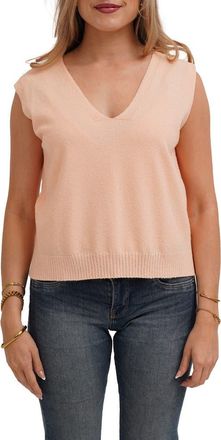 Cyrus Sleeveless V-Neck Shell in Mellow Peach at Nordstrom Rack, Size X-Small