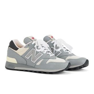 New Balance Unisex Made in USA 1300 en Gris/Beige, Cuero, Talla 40.5