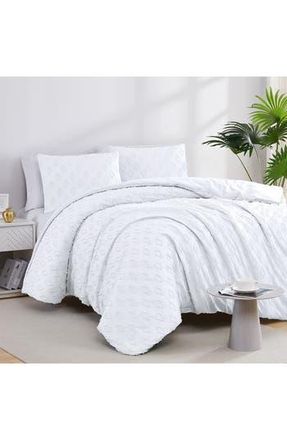 Southshore Fine Linens Delta Clipped Jacquard Duvet Cover Set in White at Nordstrom Rack, Size King/california King