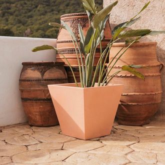 OEM Clavel 40 Macetero Cuadrado De Interior Y Exterior Para Plantas Y Flores Muy Resistente Al Paso Del Tiempo. Hecho De Polietileno En Espa&ntilde;a - Terracota
